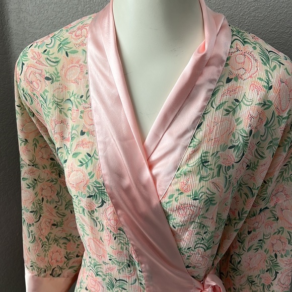 Victoria’s Secret Vintage Gold Label Sheer/Satin Trim Robe - Picture 3 of 7